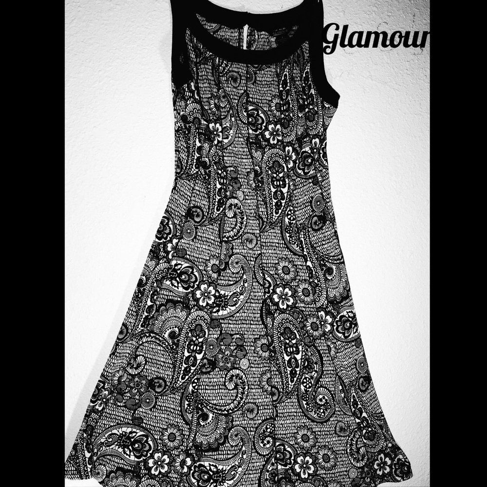 Glamour women’s black white dress